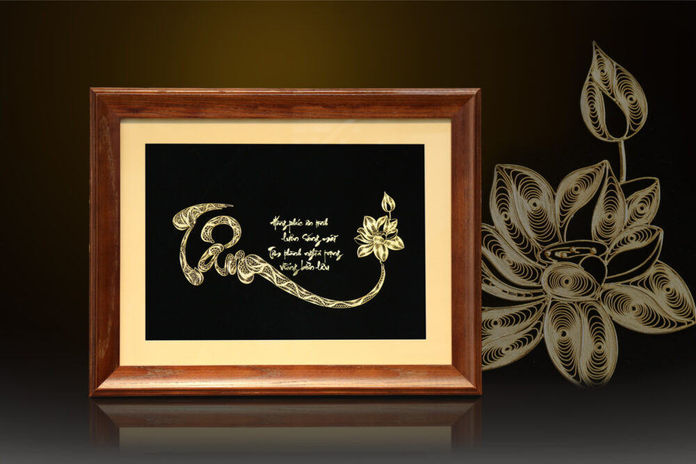 alt="Tranh thư pháp chữ tâm mạ vàng 24k - C10 1"