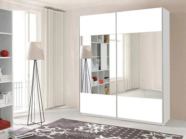 Gương giúp làm sáng không gian tối