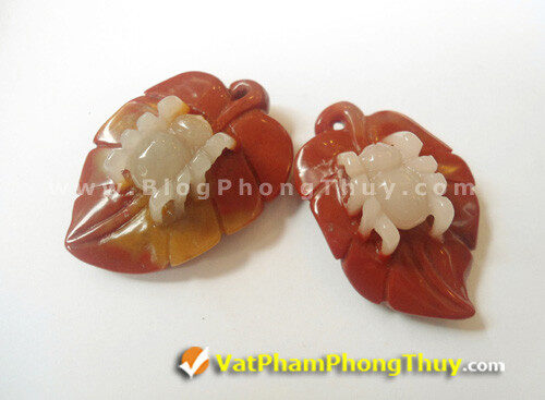 Ngọc tam thể Tân Cương (trộn lẫn 3 màu) rất được ưa chuộng