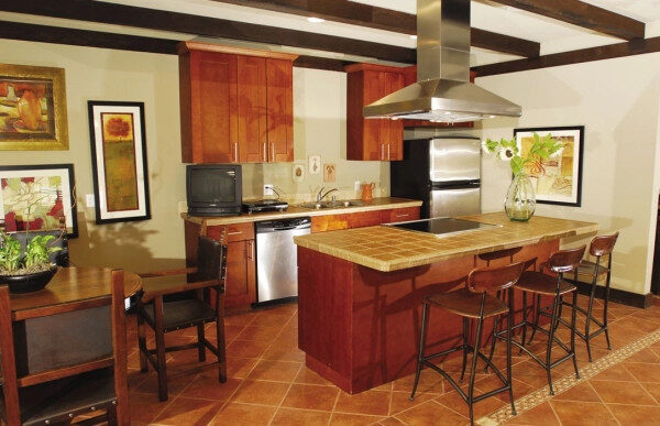 Vị trí bếp dưới thanh xà ngang cần tránh